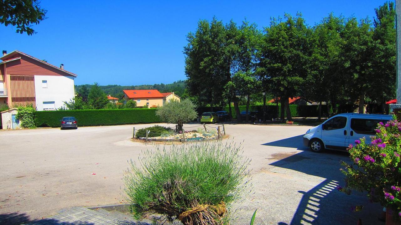 Hotel Os Caracoles Pereiro de Aguiar Esterno foto